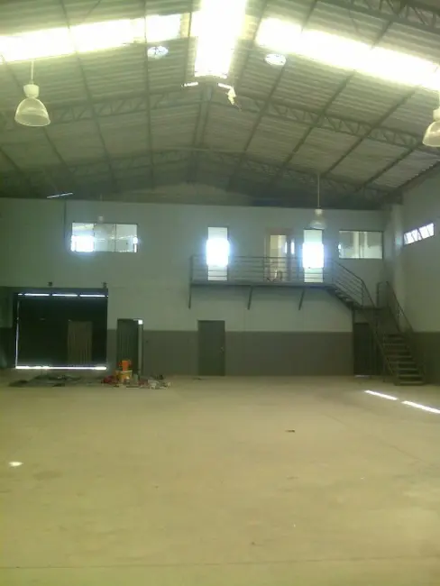 Foto 1 de Armazém / Galpão à venda, 750m2 em Jardim São João, Salto - SP