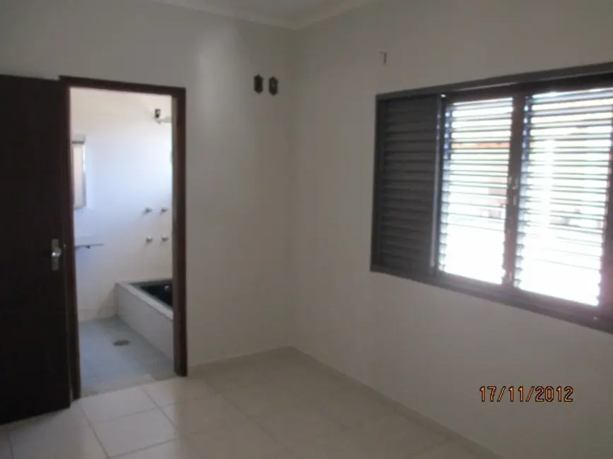 Foto 2 de Casa com 3 quartos à venda, 257m2 em Mirante, Mogi Mirim - SP