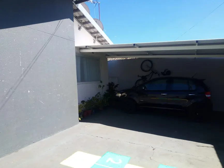 Foto 1 de Casa com 2 quartos à venda, 63m2 em Estiva Gerbi - SP