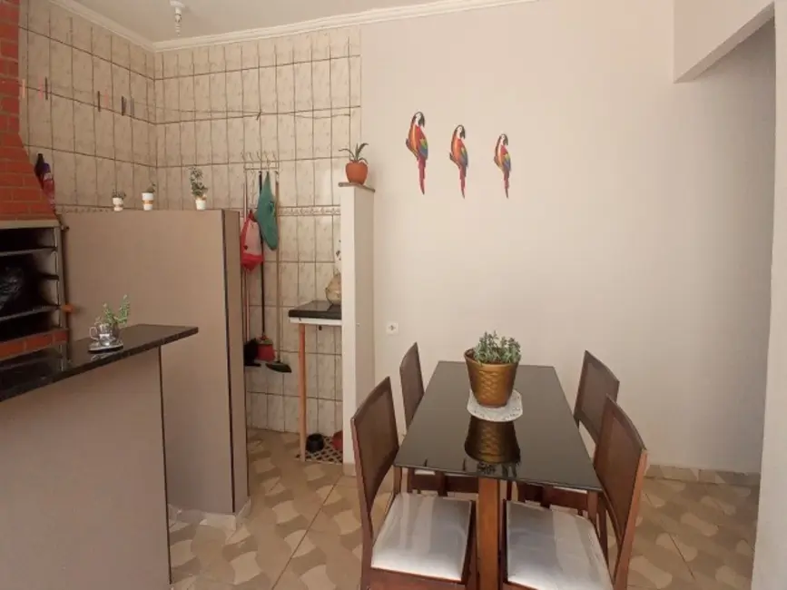 Foto 3 de Casa com 3 quartos à venda, 190m2 em Jardim Bandeirantes, Mogi Guacu - SP