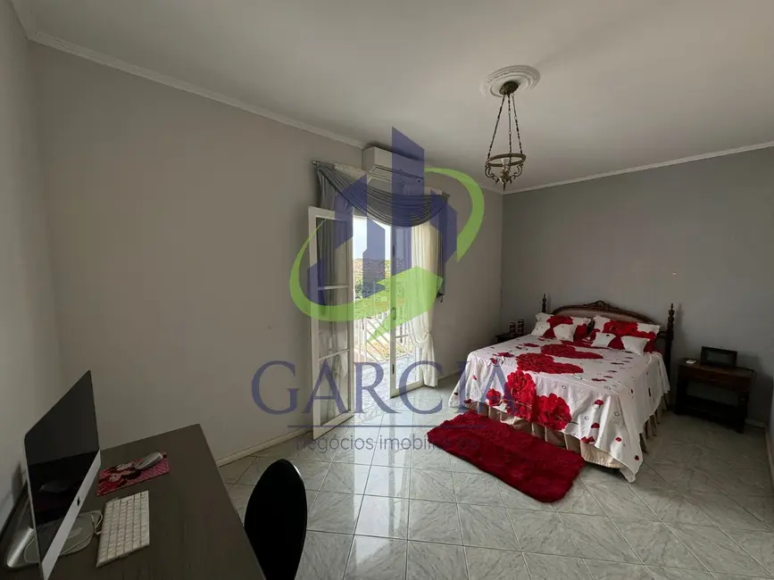 Foto 7 de Casa com 3 quartos à venda, 190m2 em Jardim Bandeirantes, Mogi Guacu - SP