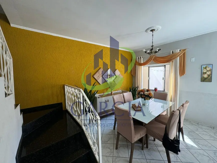 Foto 1 de Casa com 3 quartos à venda, 190m2 em Jardim Bandeirantes, Mogi Guacu - SP