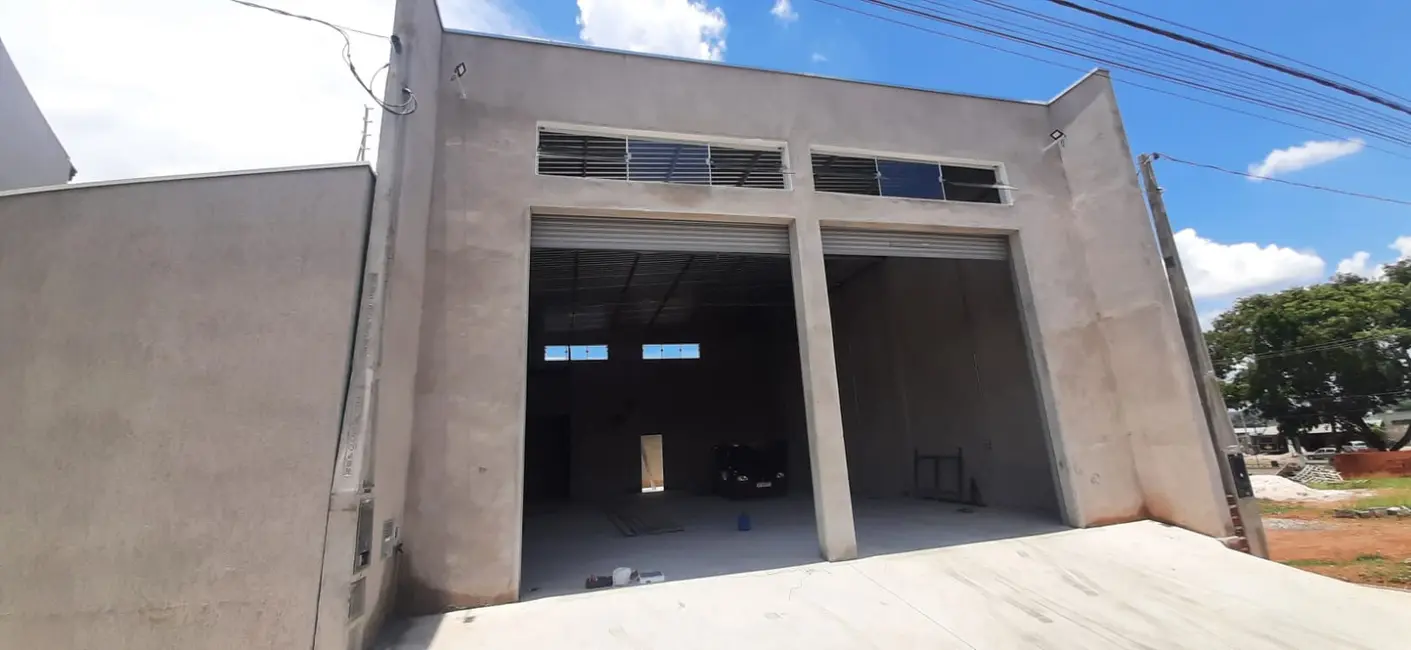 Foto 1 de Sala Comercial para alugar, 180m2 em Estiva Gerbi - SP