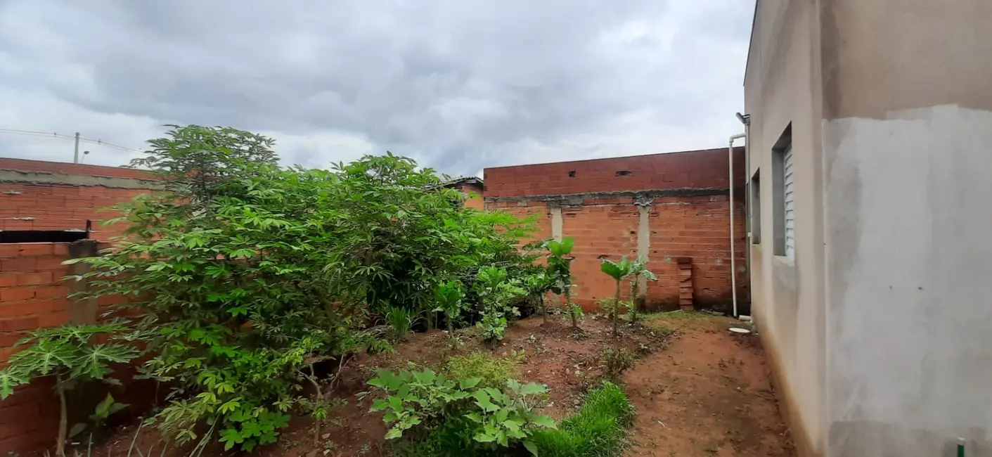 Foto 1 de Casa com 1 quarto à venda, 77m2 em Estiva Gerbi - SP