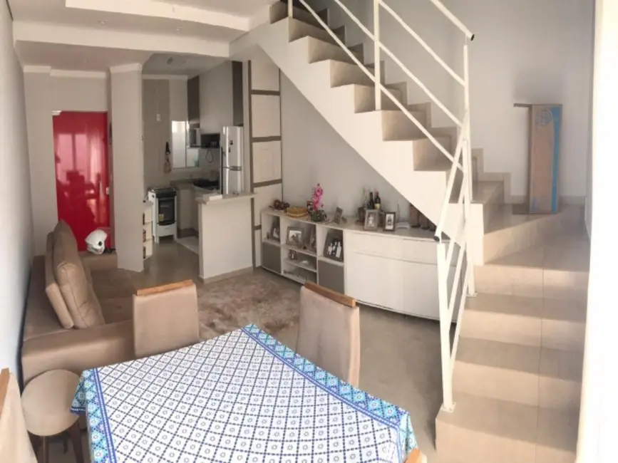Foto 1 de Casa com 2 quartos à venda, 65m2 em Chácara Pantanal Engenho Velho, Mogi Guacu - SP