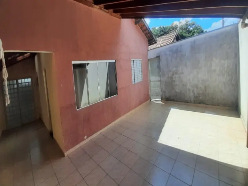 Foto 1 de Casa com 4 quartos à venda, 152m2 em Jardim Ipê VIII, Mogi Guacu - SP