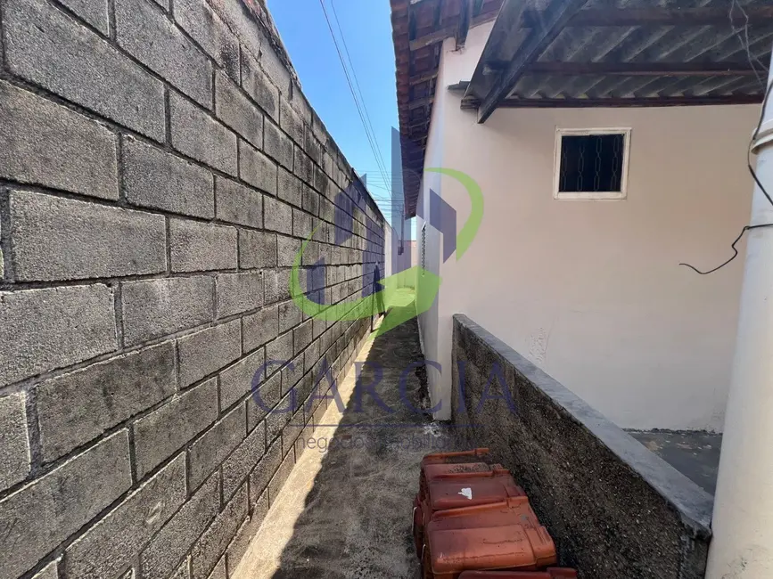 Casa com 2 quartos para alugar, 80m2 em Jardim Santo Antônio, Mogi Guacu - SP - imagem 1 Foto 1 de Casa com 2 quartos para alugar, 80m2 em Jardim Santo Antônio, Mogi Guacu - SP