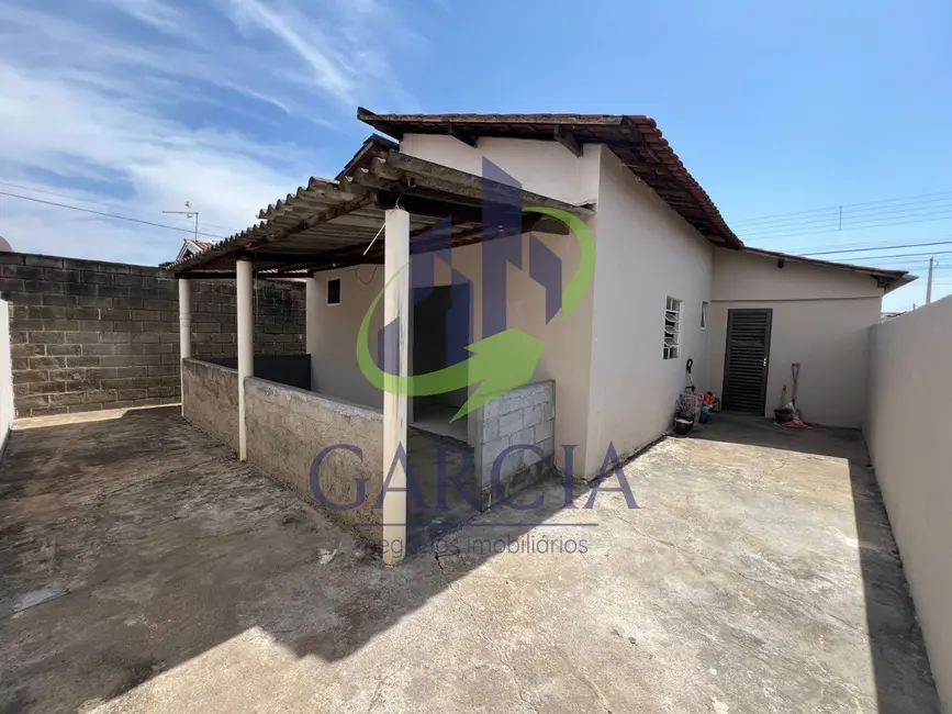 Casa com 2 quartos para alugar, 80m2 em Jardim Santo Antônio, Mogi Guacu - SP - imagem 4 Foto 4 de Casa com 2 quartos para alugar, 80m2 em Jardim Santo Antônio, Mogi Guacu - SP