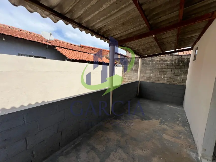 Casa com 2 quartos para alugar, 80m2 em Jardim Santo Antônio, Mogi Guacu - SP - imagem 2 Foto 2 de Casa com 2 quartos para alugar, 80m2 em Jardim Santo Antônio, Mogi Guacu - SP