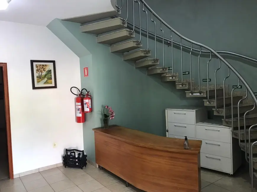 Foto 1 de Loja com 2 quartos à venda, 246m2 em Centro, Mogi Guacu - SP