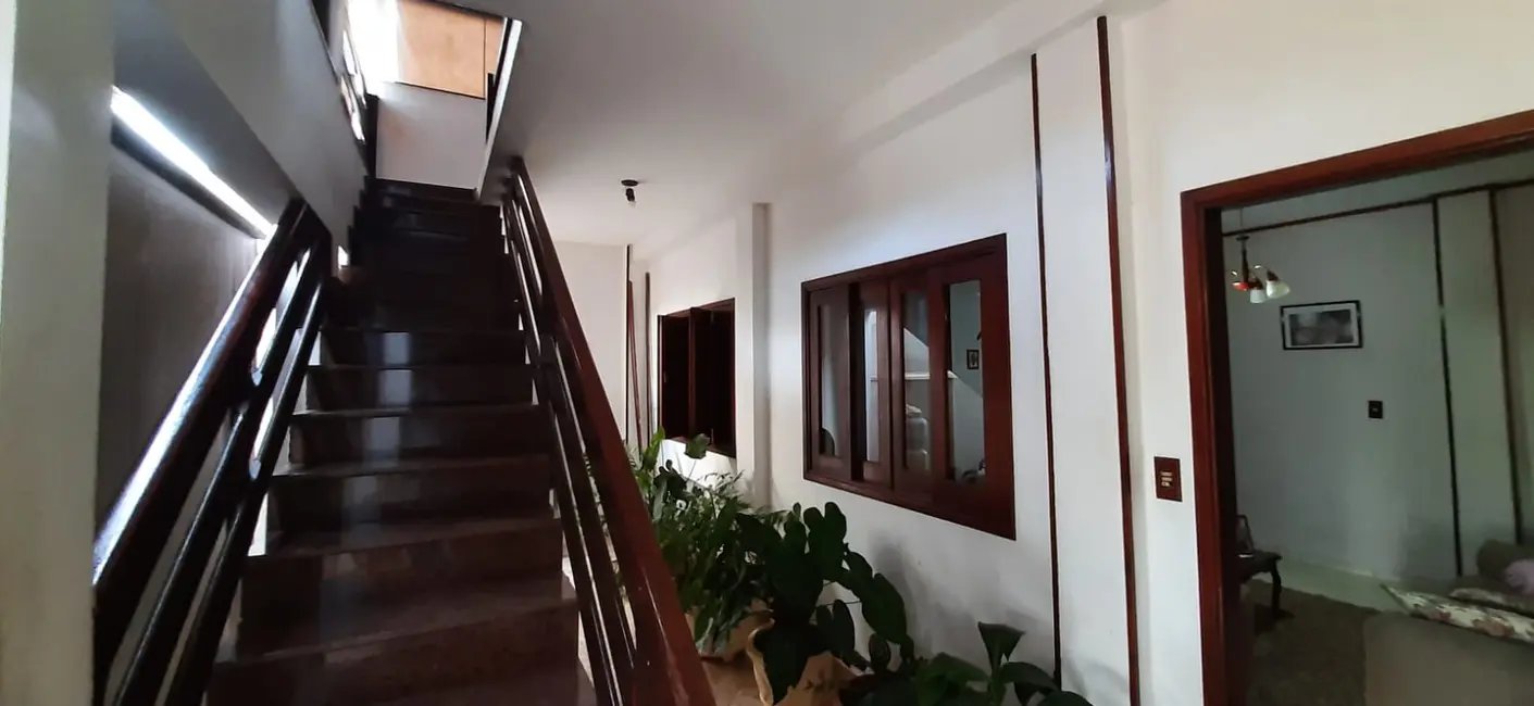 Foto 1 de Casa com 3 quartos à venda, 300m2 em Jardim Novo II, Mogi Guacu - SP