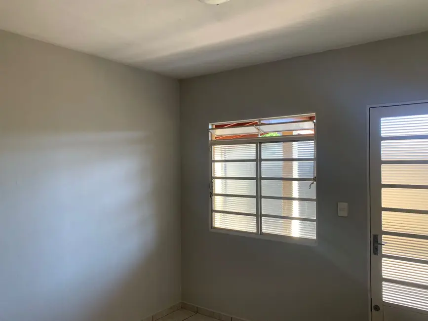 Foto 4 de Casa com 2 quartos à venda, 250m2 em Jardim São José, Mogi Guacu - SP