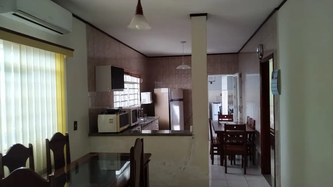 Casa com 3 quartos para alugar, 177m2 em Jardim Bandeirantes, Mogi Guacu - SP - imagem 1 Foto 1 de Casa com 3 quartos para alugar, 177m2 em Jardim Bandeirantes, Mogi Guacu - SP