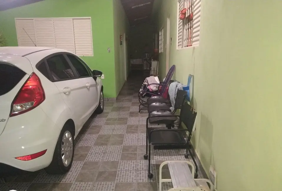 Foto 1 de Casa com 2 quartos à venda, 200m2 em Jardim Novo Itacolomi, Mogi Guacu - SP