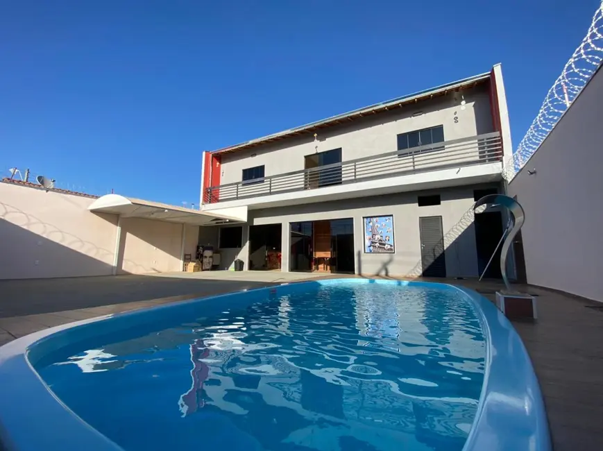 Foto 1 de Casa com 2 quartos à venda, 140m2 em Jardim Ipê II, Mogi Guacu - SP