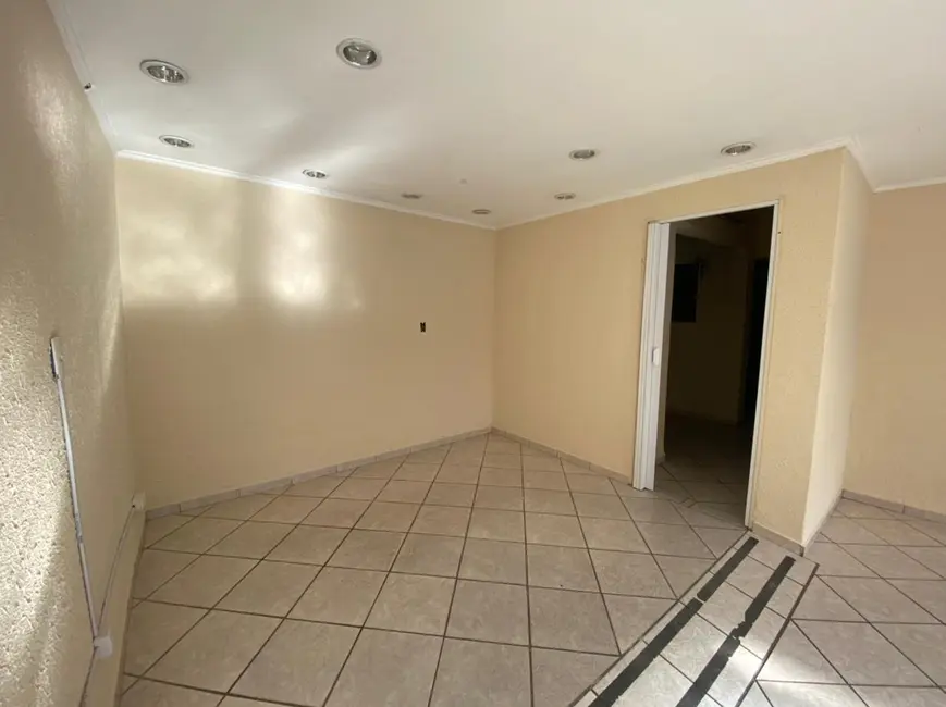 Sala Comercial para alugar, 40m2 em Centro, Mogi Guacu - SP - imagem 5 Foto 5 de Sala Comercial para alugar, 40m2 em Centro, Mogi Guacu - SP