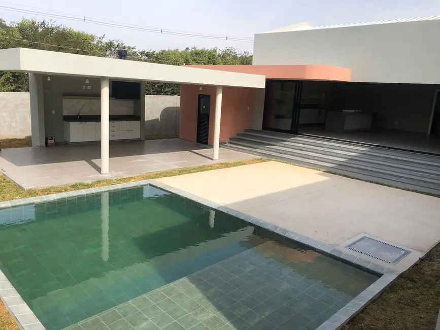 Foto 1 de Casa com 3 quartos à venda, 660m2 em Mogi Mirim - SP