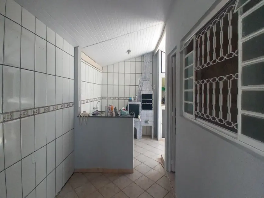Foto 1 de Casa com 3 quartos para alugar, 110m2 em Mogi Guacu - SP
