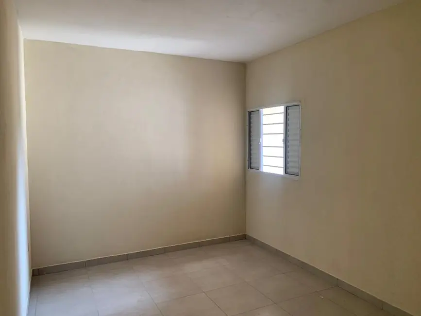 Foto 7 de Casa com 2 quartos para alugar, 65m2 em Jardim Santa Cruz, Mogi Guacu - SP