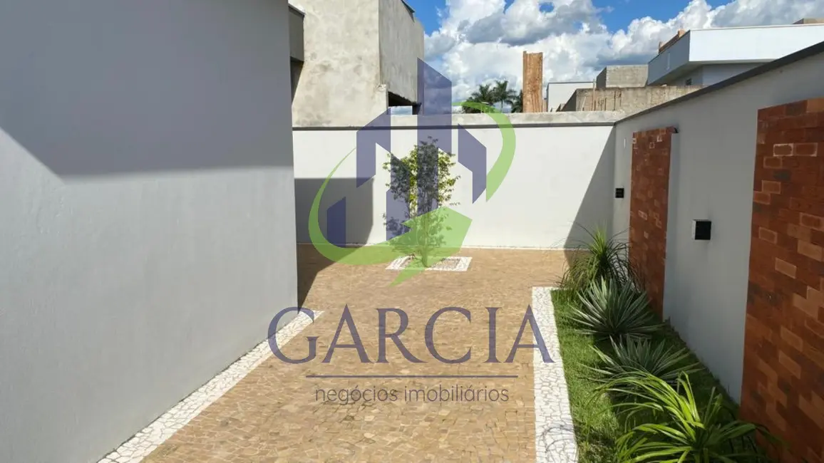 Foto 2 de Casa com 3 quartos à venda e para alugar, 197m2 em Estiva Gerbi - SP