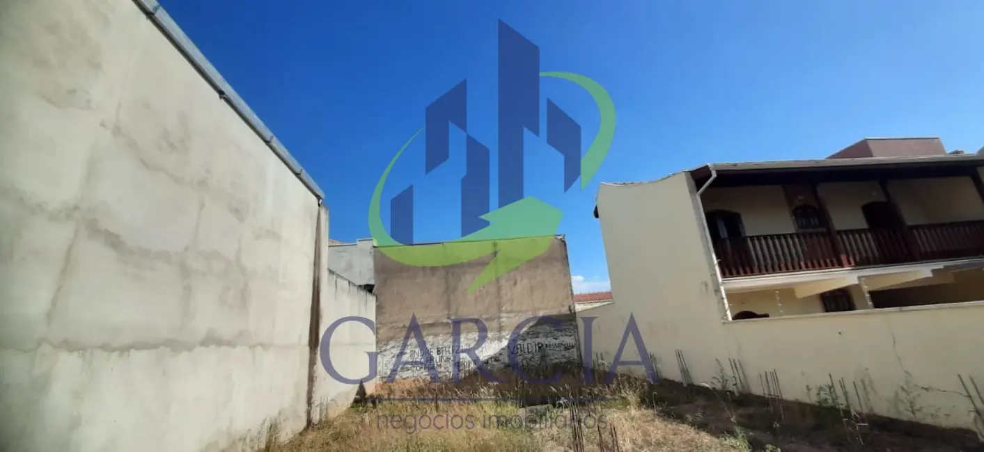 Foto 1 de Terreno / Lote à venda, 200m2 em Estiva Gerbi - SP