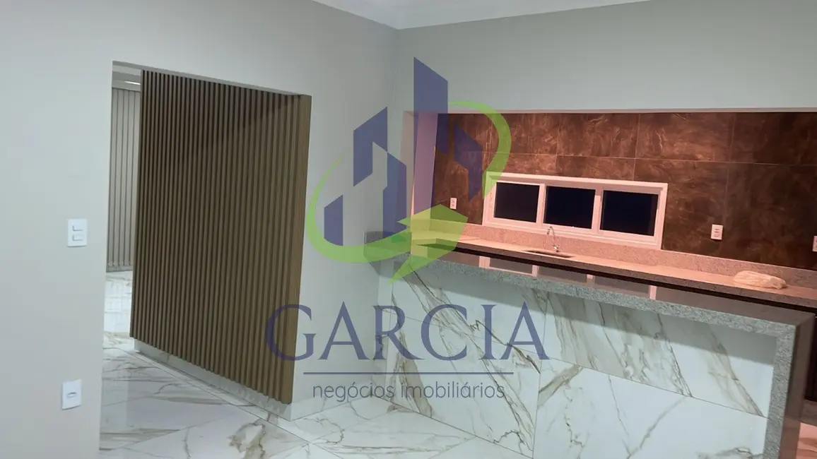 Foto 1 de Casa com 4 quartos à venda, 220m2 em Jardim Santo Antônio, Mogi Guacu - SP