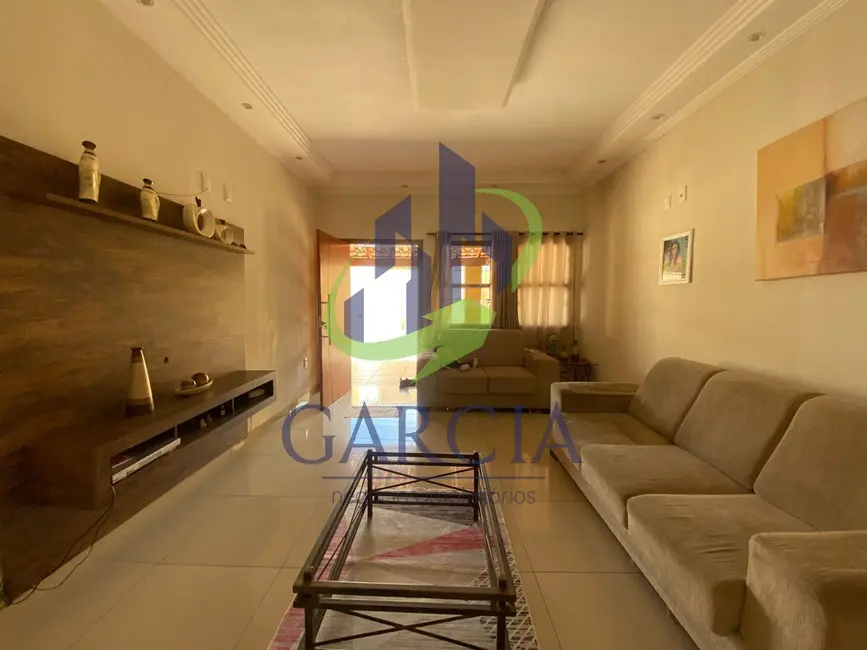 Foto 1 de Casa com 3 quartos à venda, 200m2 em Jardim Novo II, Mogi Guacu - SP