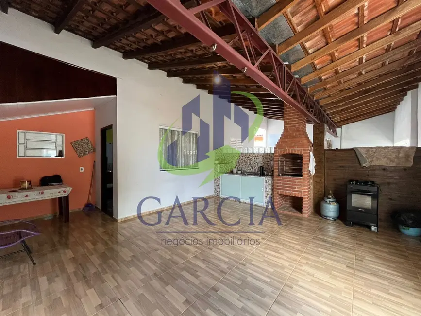 Foto 1 de Casa com 4 quartos à venda, 170m2 em Jardim Ipê VIII, Mogi Guacu - SP
