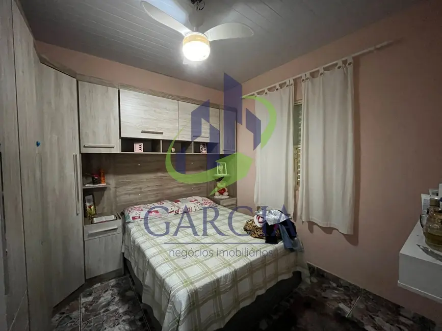 Foto 2 de Casa com 4 quartos à venda, 170m2 em Jardim Ipê VIII, Mogi Guacu - SP