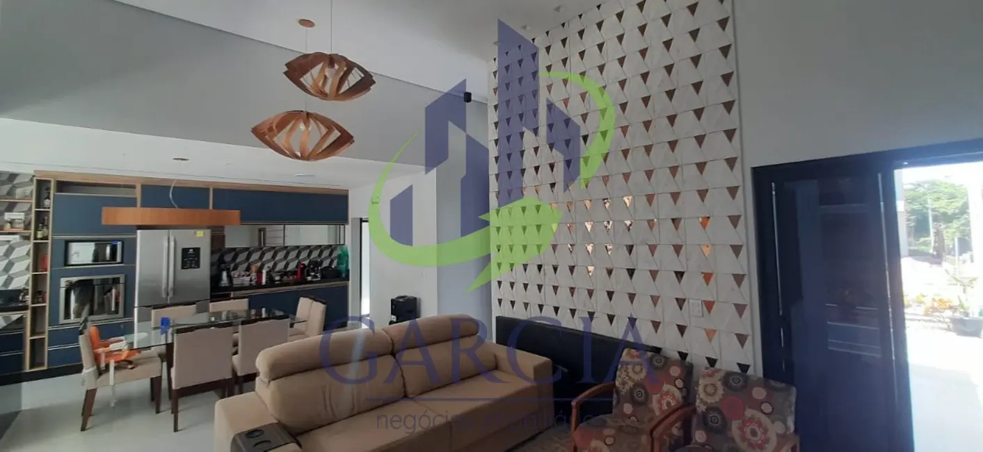 Foto 1 de Casa com 3 quartos à venda, 172m2 em Estiva Gerbi - SP