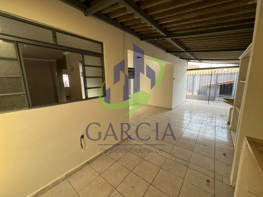 Casa com 3 quartos à venda e para alugar, 50m2 em Jardim Ipê III, Mogi Guacu - SP - imagem 4 Foto 4 de Casa com 3 quartos à venda e para alugar, 50m2 em Jardim Ipê III, Mogi Guacu - SP