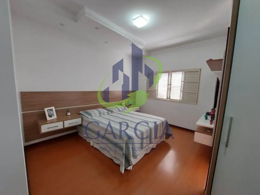 Foto 8 de Casa com 3 quartos à venda, 230m2 em Parque Residencial Cambuí, Mogi Guacu - SP