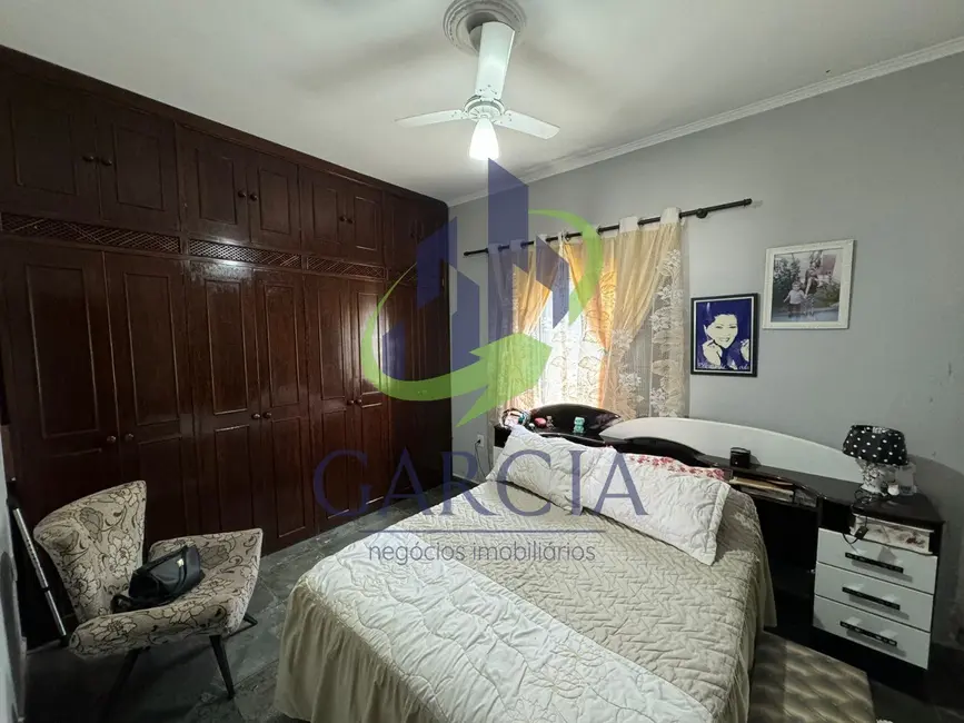 Foto 4 de Casa com 4 quartos à venda, 280m2 em Jardim Cruzeiro, Mogi Guacu - SP