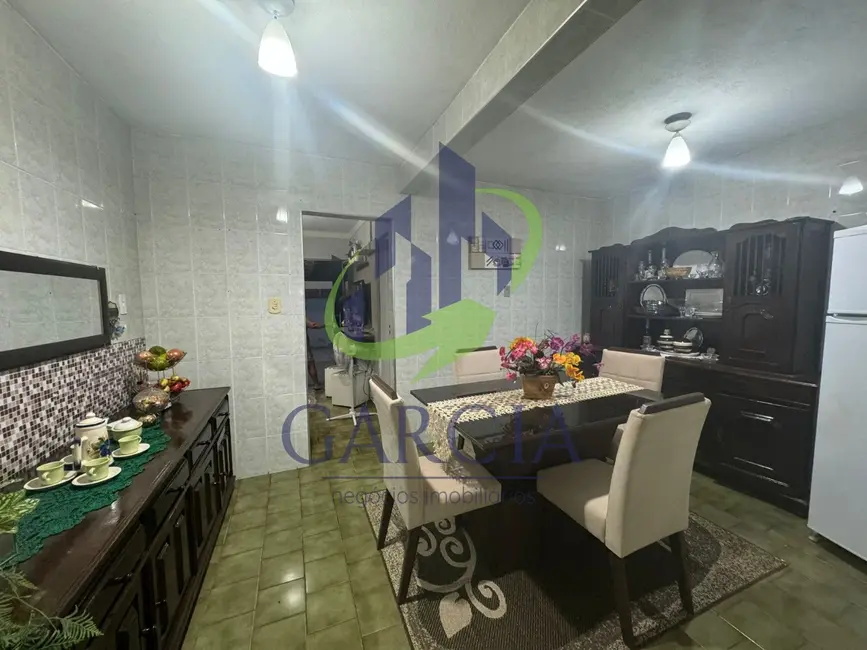 Foto 7 de Casa com 3 quartos à venda, 152m2 em Centro, Estiva Gerbi - SP
