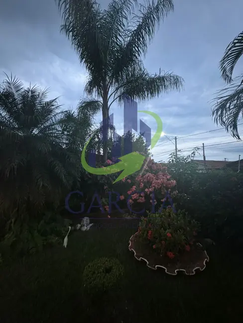 Foto 3 de Casa com 3 quartos à venda, 152m2 em Centro, Estiva Gerbi - SP