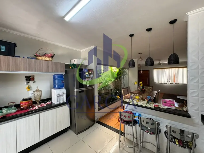 Foto 6 de Casa com 3 quartos à venda, 197m2 em Jardim Hermínio Bueno, Mogi Guacu - SP