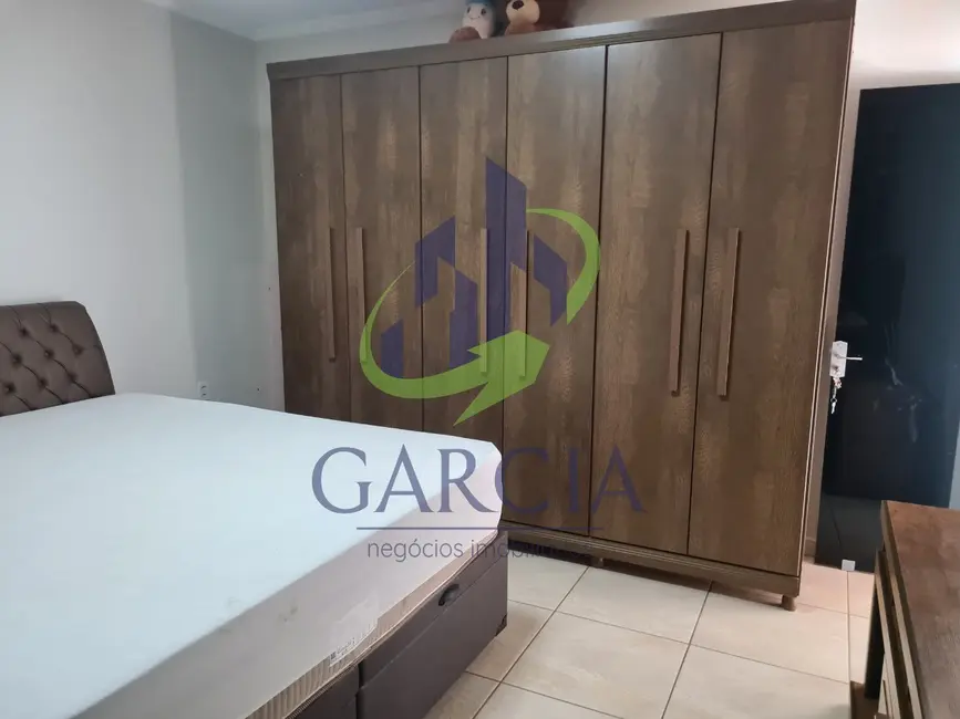 Chácara com 1 quarto à venda, 163m2 em Jardim Santa Cruz, Mogi Guacu - SP - imagem 8 Foto 8 de Chácara com 1 quarto à venda, 163m2 em Jardim Santa Cruz, Mogi Guacu - SP