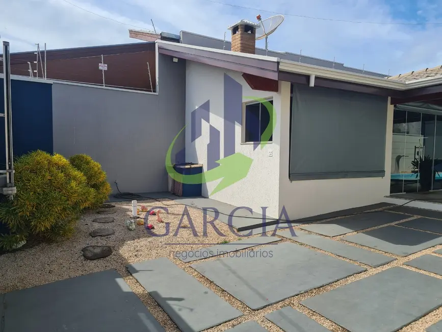 Chácara com 1 quarto à venda, 163m2 em Jardim Santa Cruz, Mogi Guacu - SP - imagem 2 Foto 2 de Chácara com 1 quarto à venda, 163m2 em Jardim Santa Cruz, Mogi Guacu - SP