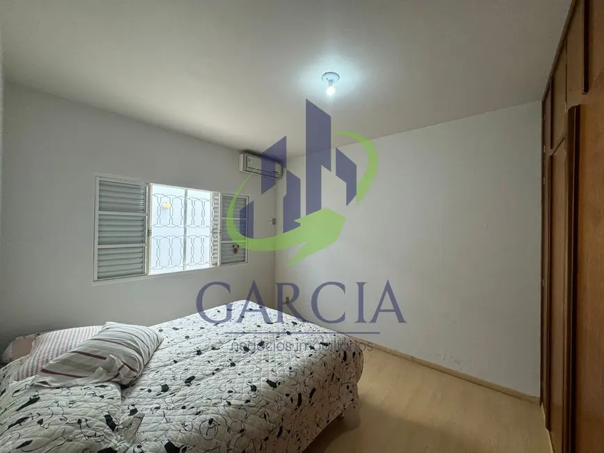 Foto 8 de Casa com 4 quartos à venda, 360m2 em Jardim Santo Antônio, Mogi Guacu - SP