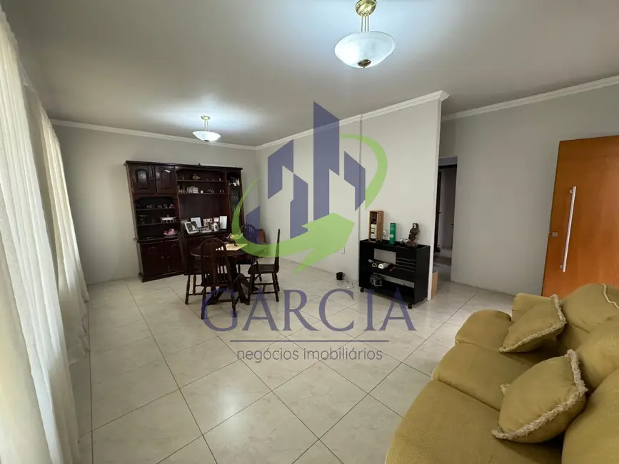 Foto 2 de Casa com 4 quartos à venda, 360m2 em Jardim Santo Antônio, Mogi Guacu - SP