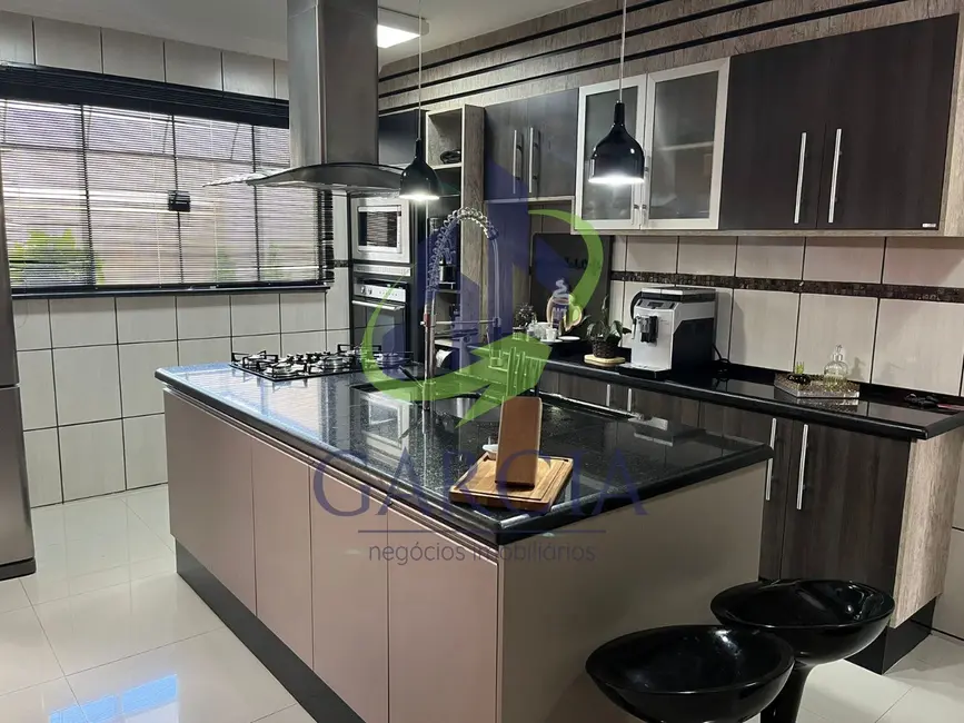 Foto 1 de Casa com 4 quartos à venda, 252m2 em Parque dos Eucaliptos, Mogi Guacu - SP