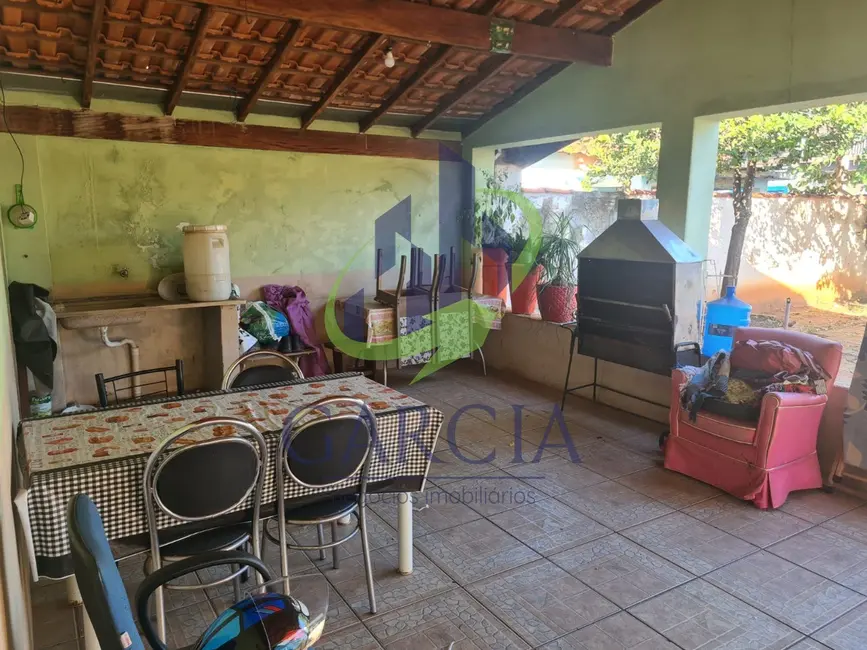 Foto 2 de Casa com 3 quartos à venda, 225m2 em Jardim Santo Antônio, Mogi Guacu - SP