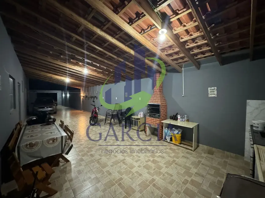 Foto 2 de Casa com 3 quartos à venda, 140m2 em Estiva Gerbi - SP