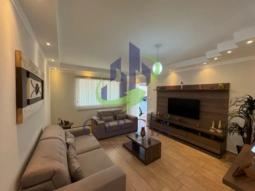 Foto 9 de Casa com 3 quartos à venda, 181m2 em Jardim Maria Mendes, Mogi Guacu - SP