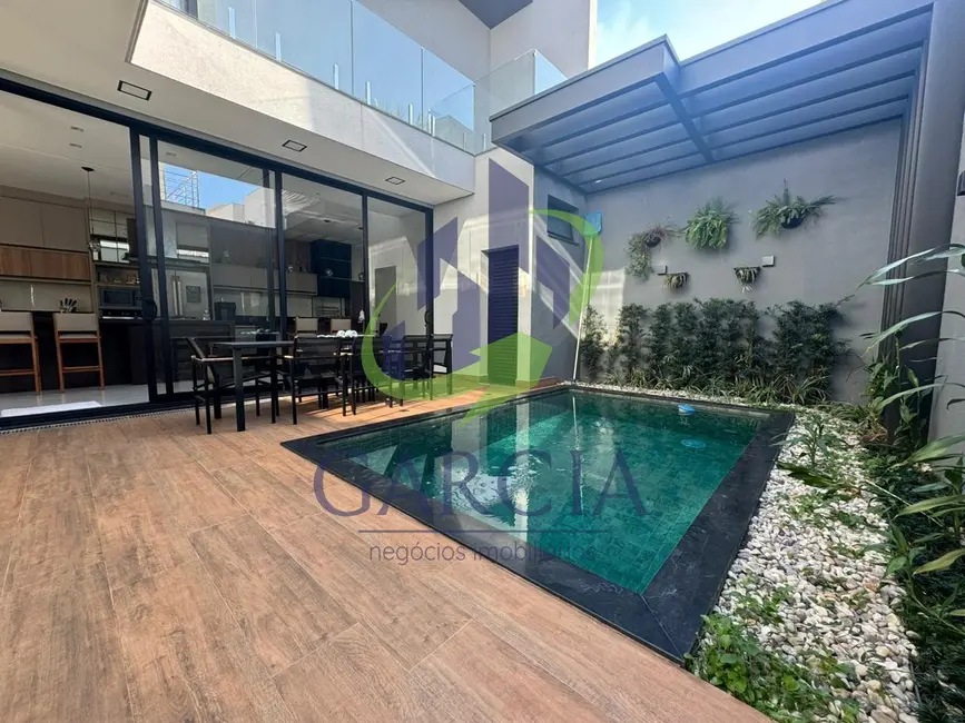 Foto 1 de Casa com 3 quartos à venda, 242m2 em Mogi Guacu - SP