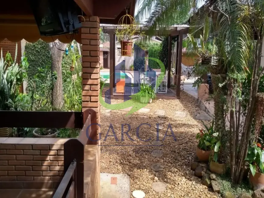 Foto 2 de Casa com 4 quartos à venda, 237m2 em Chácara São João, Mogi Guacu - SP