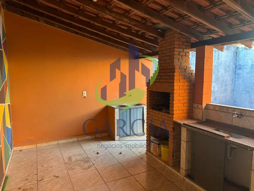 Foto 8 de Casa com 2 quartos à venda, 105m2 em Estiva Gerbi - SP