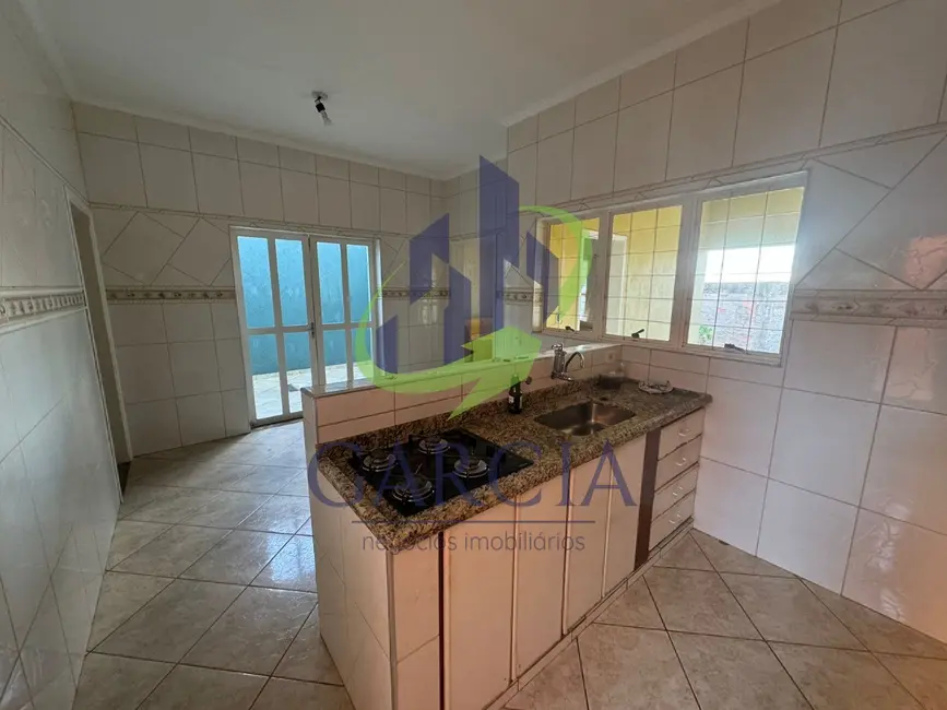 Foto 2 de Casa com 2 quartos à venda, 105m2 em Estiva Gerbi - SP