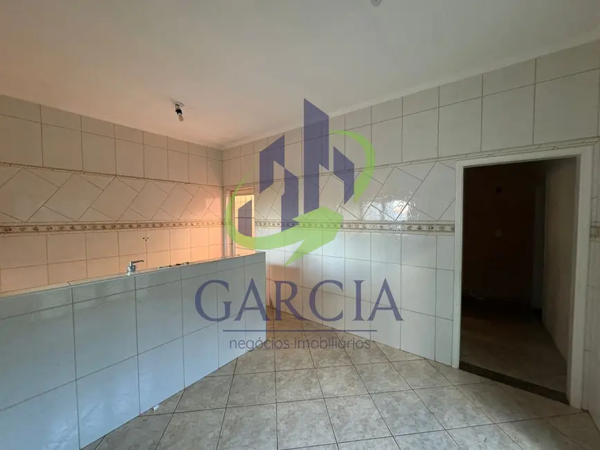 Foto 4 de Casa com 2 quartos à venda, 105m2 em Estiva Gerbi - SP