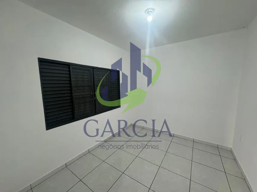 Casa com 3 quartos para alugar, 120m2 em Jardim Centenário, Mogi Guacu - SP - imagem 8 Foto 8 de Casa com 3 quartos para alugar, 120m2 em Jardim Centenário, Mogi Guacu - SP
